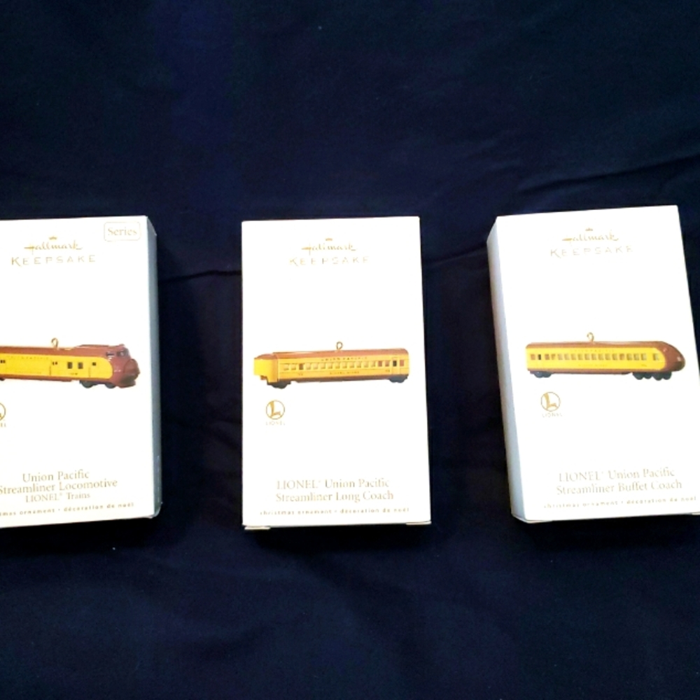 Lionel hallmark ornament train